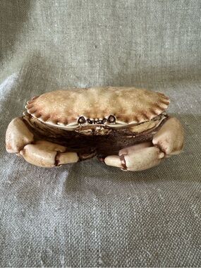 vtg retired Harmony Kingdom crab trinket box